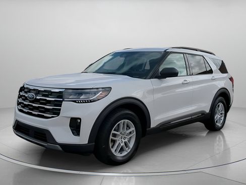 New 2026 Ford Explorer Active image 11