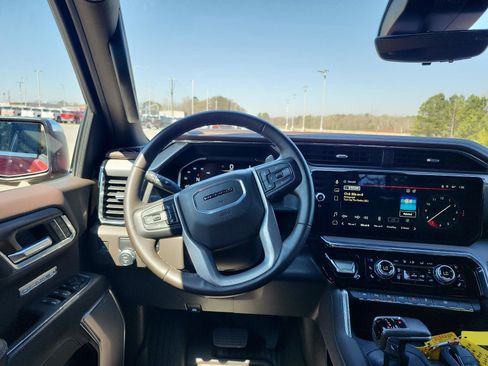 Used 2024 GMC Sierra 1500 Denali w/ Denali Reserve Package image 16
