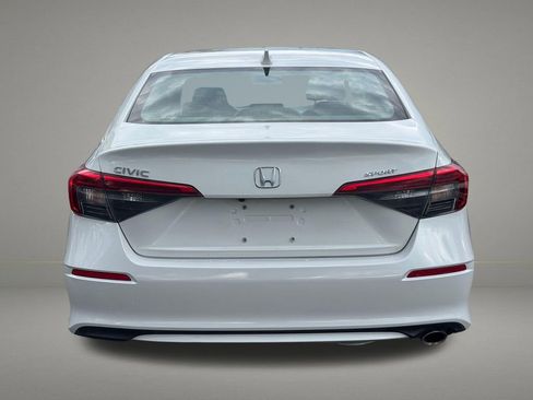 Used 2025 Honda Civic Sport image 4