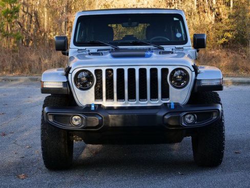Used 2023 Jeep Wrangler Unlimited Rubicon 4xe w/ Cold Weather Group AWD/4WD image 5