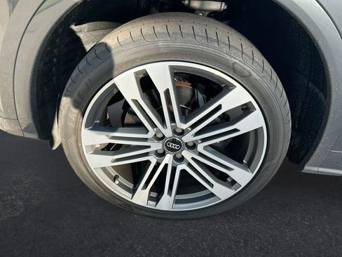 Used 2018 Audi SQ5 Prestige w/ Prestige Package AWD/4WD image 10