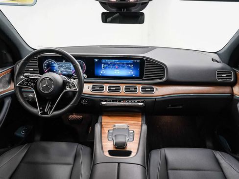 Used 2025 Mercedes-Benz GLE 450 4MATIC image 12
