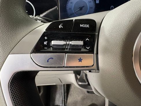 Used 2024 Hyundai Elantra SEL image 27