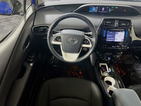Used 2016 Toyota Prius Three image 19