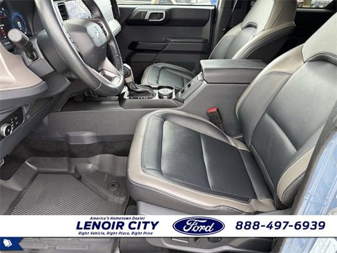 Used 2025 Ford Bronco Outer Banks image 10