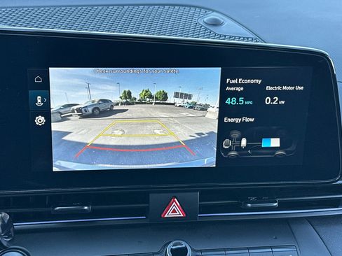 Used 2025 Hyundai Elantra SEL w/ Cargo Package FWD image 19