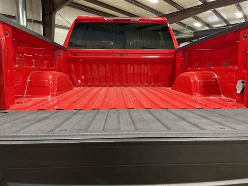 Used 2022 Chevrolet Silverado 1500 Custom image 23