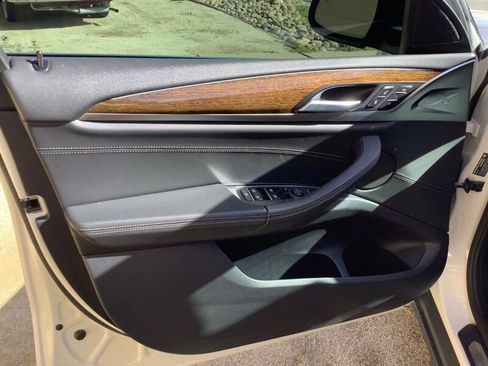 Used 2019 BMW X4 xDrive30i w/ Convenience Package image 15