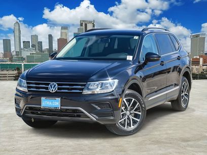 Used 2021 Volkswagen Tiguan SE w/ Panoramic Sunroof Package