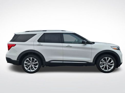 Used 2022 Ford Explorer Platinum w/ Equipment Group 601A image 23