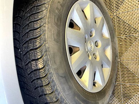 Used 2008 Chrysler Town & Country LX image 26