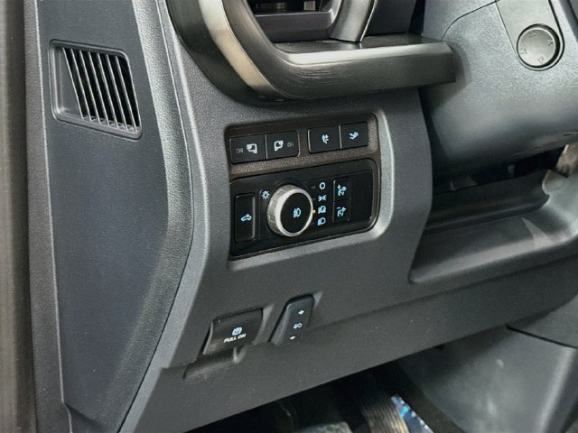 Used 2024 Ford F250 Lariat w/ Tremor Off-Road Package AWD/4WD image 10