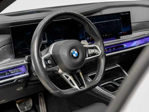 Used 2024 BMW 740i w/ Premium Package 2 image 23