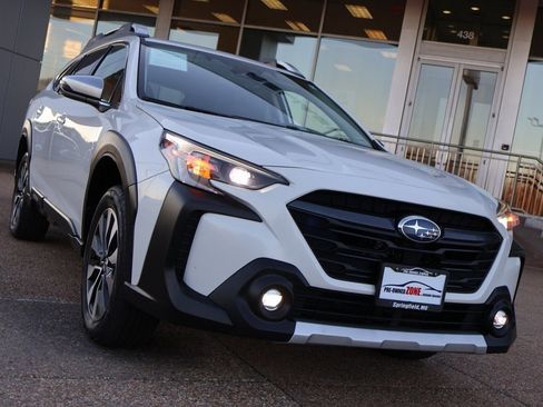 Used 2023 Subaru Outback Touring image 7