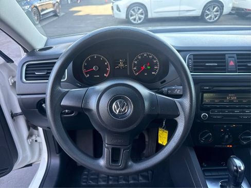 Used 2012 Volkswagen Jetta S FWD image 17