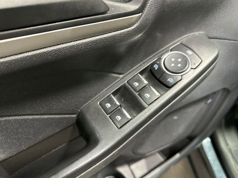 Used 2022 Ford Escape SE w/ Convenience Package image 19