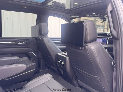 Used 2021 GMC Yukon Denali w/ Denali Ultimate Package AWD/4WD image 20