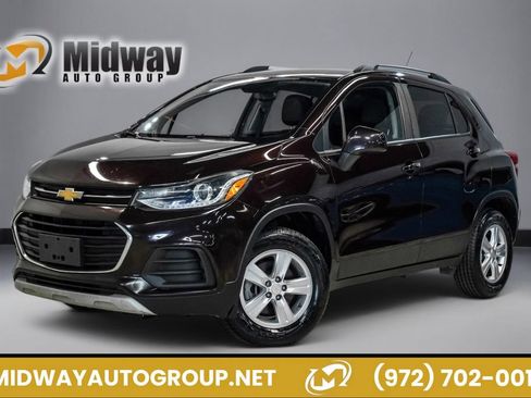 Used 2022 Chevrolet Trax LT w/ LT Convenience Package AWD/4WD image 1