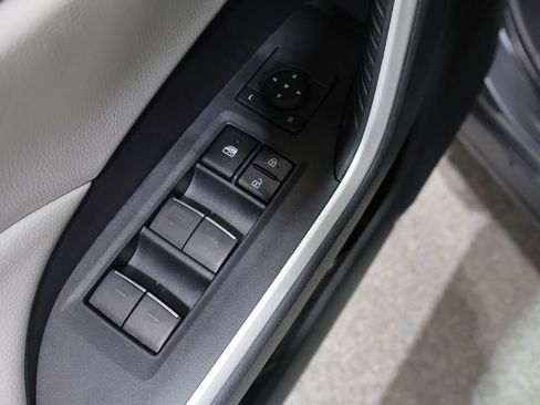 Used 2023 Toyota RAV4 XLE AWD/4WD image 12