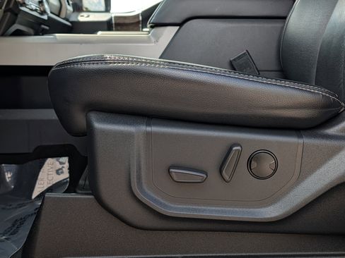 Used 2022 Ford F250 Lariat w/ Lariat Value Package image 23