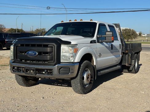 Used 2011 Ford F350 XL w/ PWR Equipment Group image 2