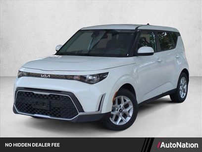 Used 2025 Kia Soul LX w/ LX Technology Package