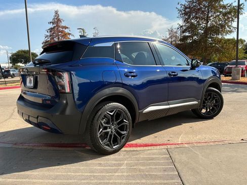 Used 2026 Nissan Kicks SR FWD image 6