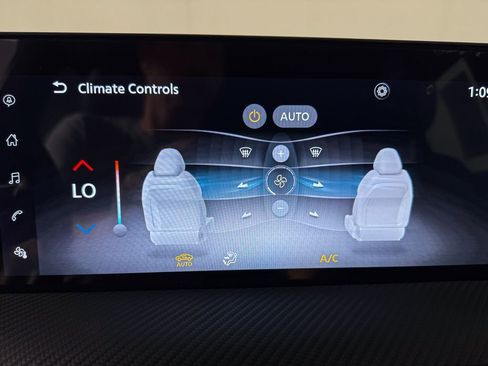 Certified 2025 Nissan Kicks SR AWD/4WD image 32