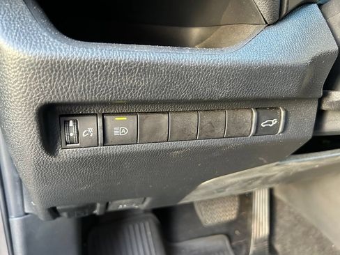 Certified 2023 Toyota RAV4 XLE w/ Convenience Package FWD image 18