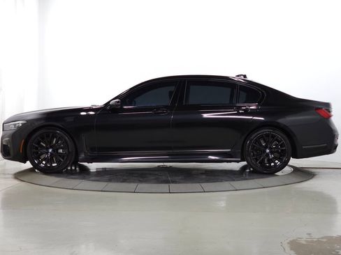 Used 2022 BMW 750i xDrive w/ Executive Package AWD/4WD image 4