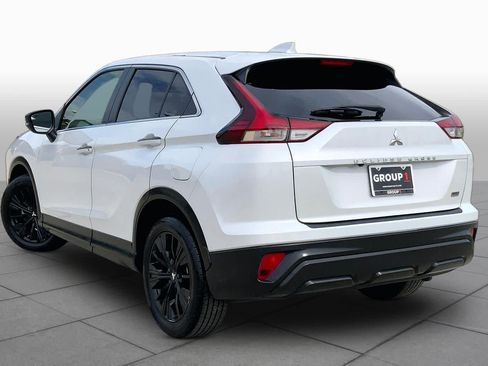 Used 2022 Mitsubishi Eclipse Cross LE FWD image 12