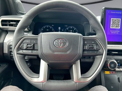 Certified 2025 Toyota Tacoma 4x4 Double Cab Hybrid image 15