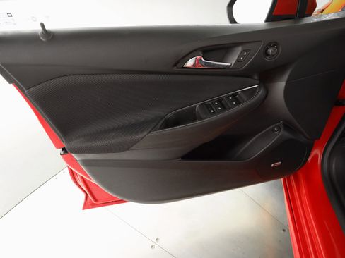 Used 2016 Chevrolet Cruze LT w/ Sun And Sound Package image 10