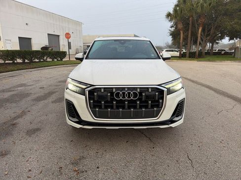 Used 2025 Audi Q7 3.0T Premium Plus image 8