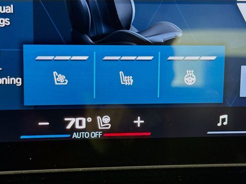 Used 2025 BMW M5 w/ Carbon Package image 21