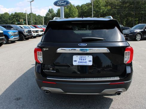 Used 2021 Ford Explorer Limited w/ Equipment Group 301A RWD image 7