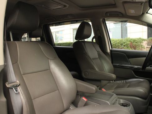 Used 2014 Honda Odyssey Touring image 28
