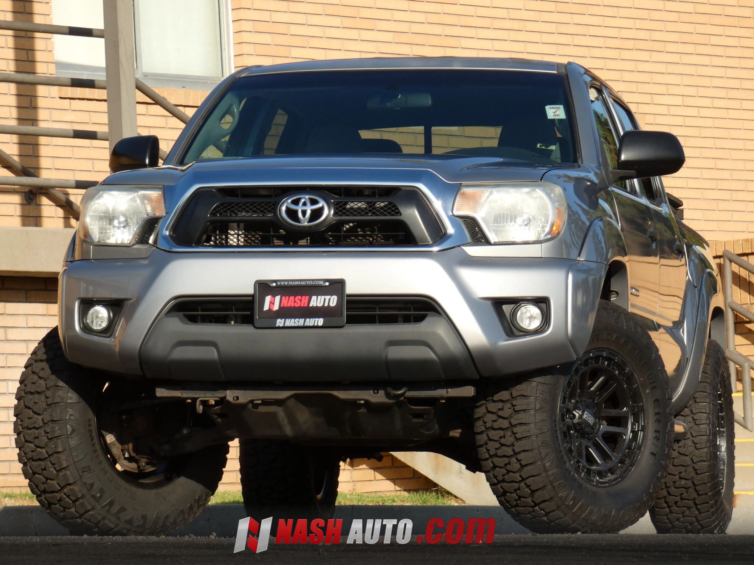 Used 2015 Toyota Tacoma PreRunner w/ SR5 Package RWD image 2