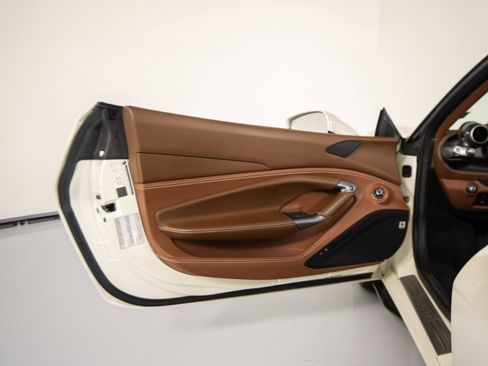 Certified 2022 Ferrari F8 Tributo image 11