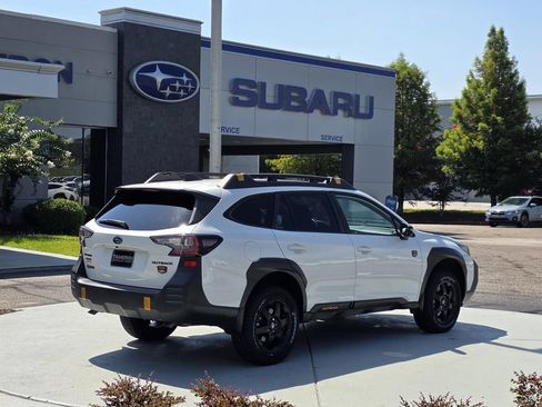 Used 2024 Subaru Outback Wilderness AWD/4WD image 5