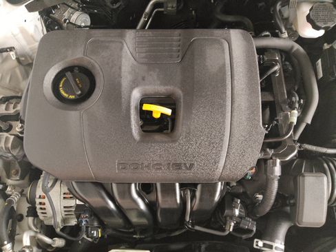 Used 2020 Kia Forte LXS FWD image 30