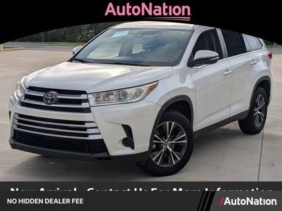 Certified 2019 Toyota Highlander LE