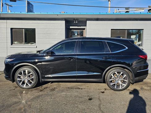 Used 2022 Acura MDX SH-AWD w/ Technology Package image 2