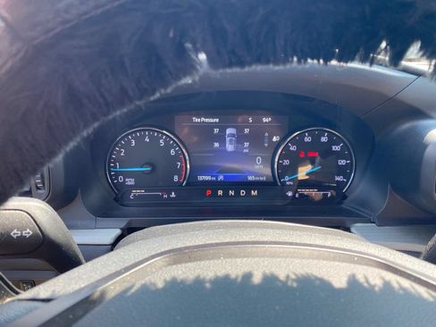 Used 2020 Ford Explorer XLT AWD/4WD image 8