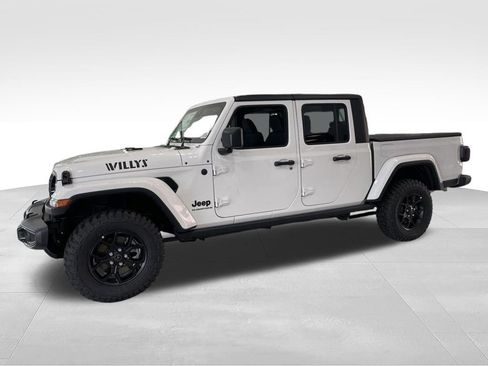 New 2025 Jeep Gladiator Sport AWD/4WD image 11