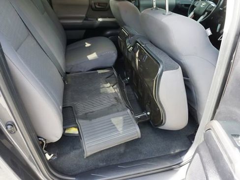 Used 2021 Toyota Tacoma SR5 RWD image 21