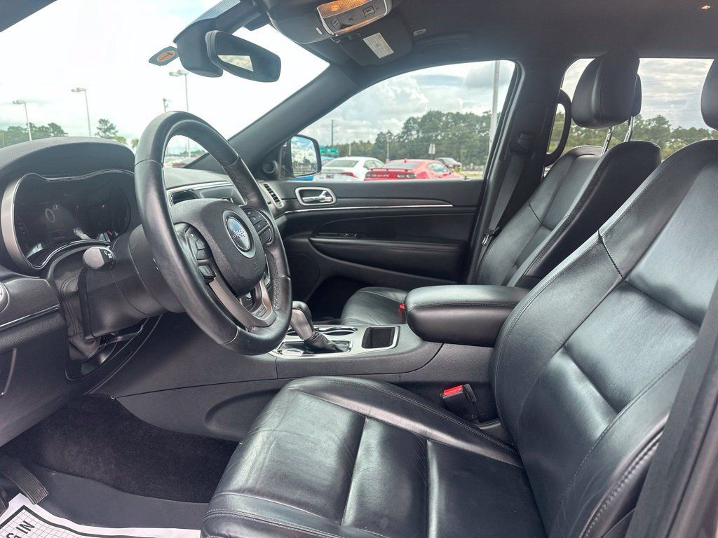 Used 2018 Jeep Grand Cherokee Limited RWD image 12