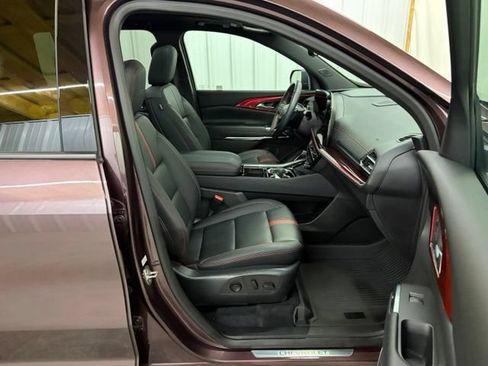 Used 2024 Chevrolet Traverse RS AWD/4WD image 24