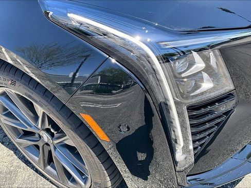 New 2026 Cadillac CT5 V w/ Platinum Package AWD/4WD image 14