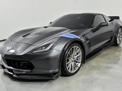 Used 2017 Chevrolet Corvette Grand Sport RWD image 5